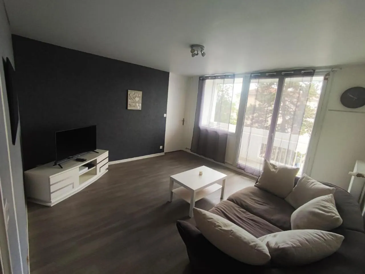L'appart de la tour T4 Pont-de-Chéruy Appartement